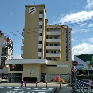 https://apartamento-ao-lado-da-vila-germnica.santa-catarina-brasil.com